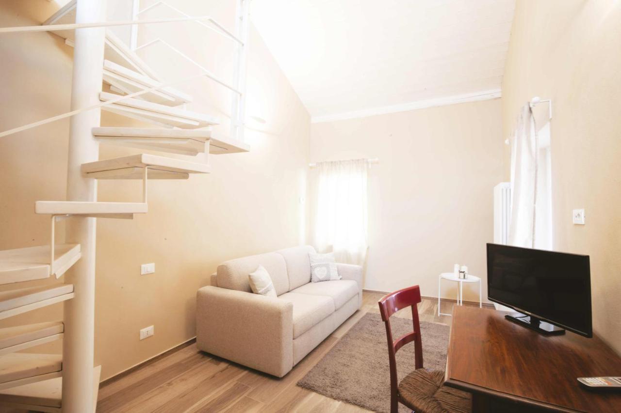Dimora Della Rocca Bed & Breakfast Costigliole d'Asti Exterior photo